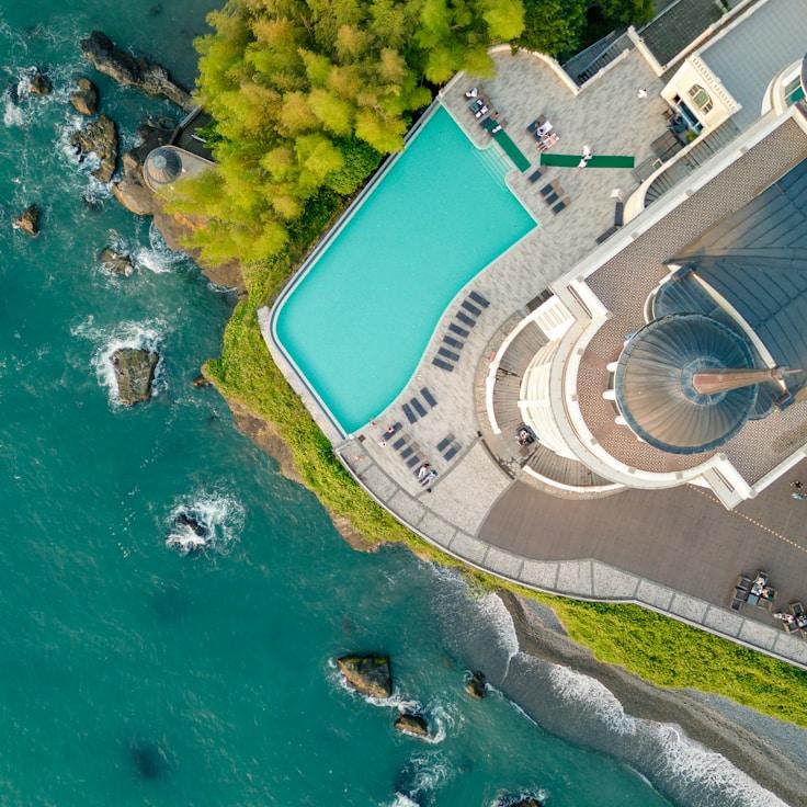 Family terraces and cafés for calm evenings in Lyon
